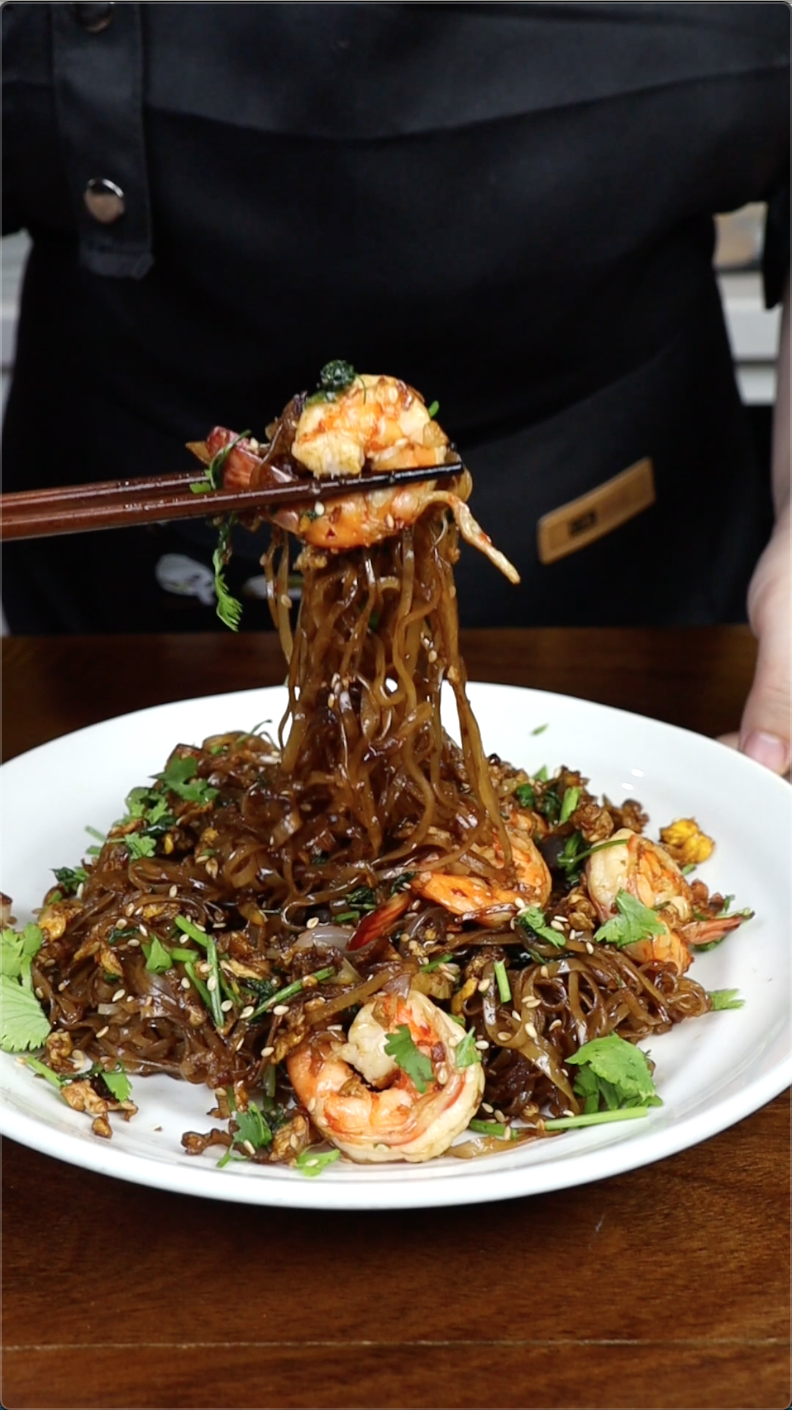 Quick Spicy Sour Shrimp Stir Fry Noodles - Another Food Lover